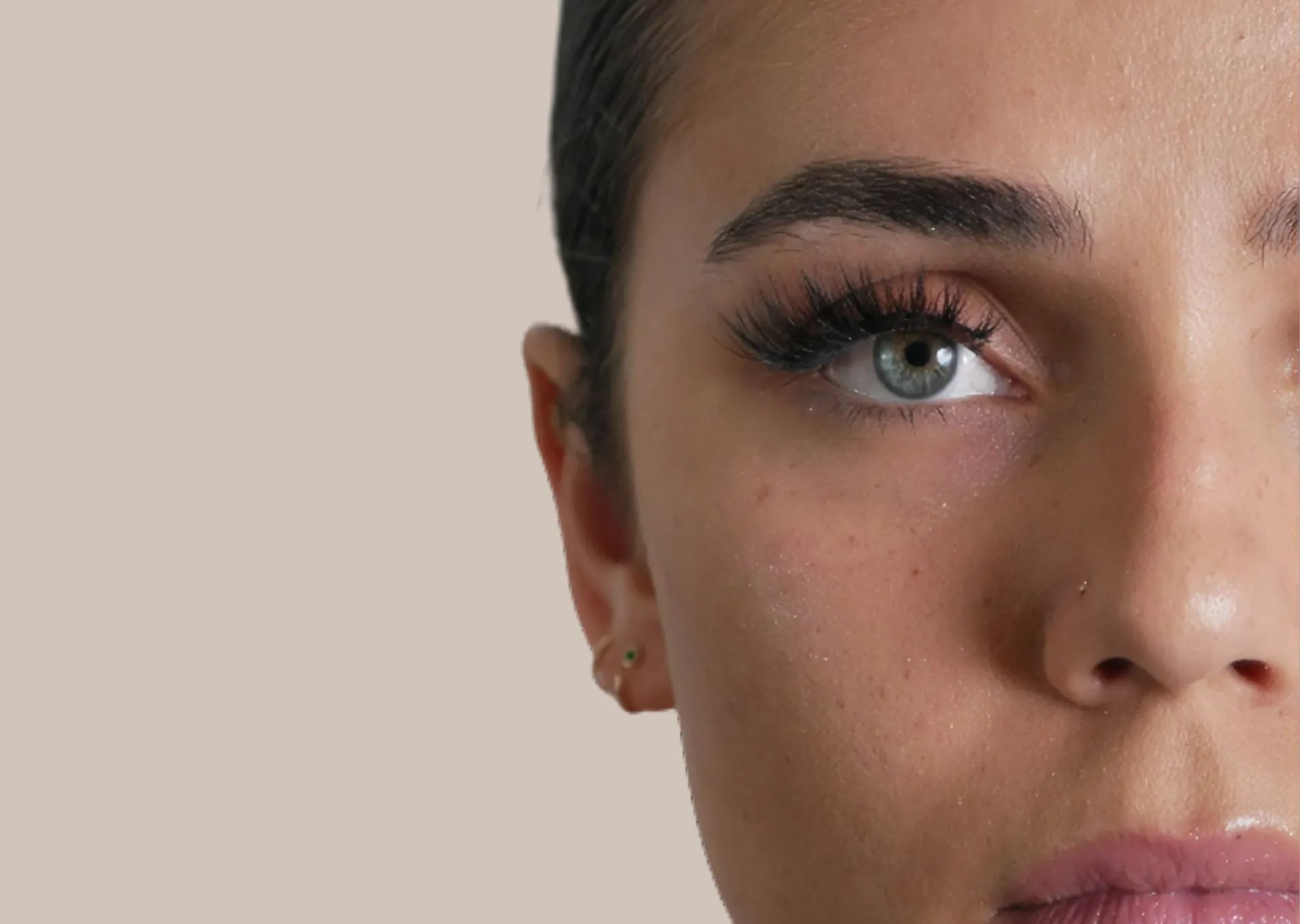 Close-up of a client's finished wispy lash set